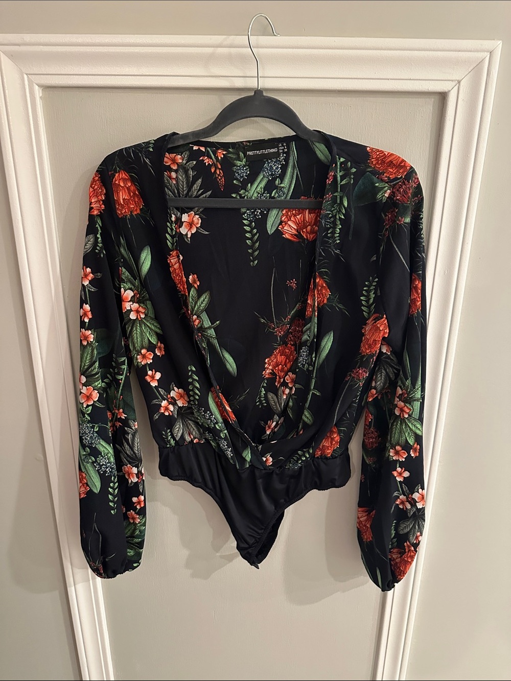 PrettyLittleThing Black Floral Open-Front Long Sleeve Bodysuit